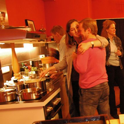 In angenehmer Atmosphäre kochen und speisen